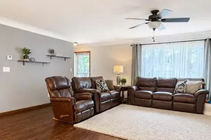 328 Park St, Sherburn, MN 56171 - Photo 16