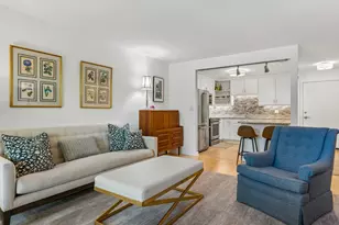210 W Grant St, Minneapolis, MN 55403 - Photo 8