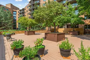 210 W Grant St, Minneapolis, MN 55403 - Photo 16