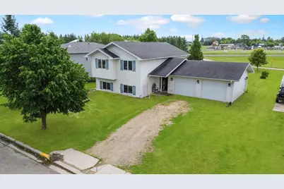 157 Liberty Drive NE, Blackduck, MN 56630 - Photo 2