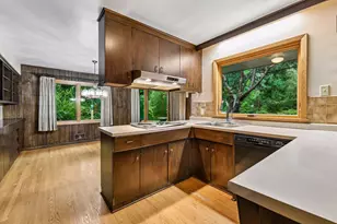 2938 Oak Lea Dr, Minnetonka, MN 55391 - Photo 8