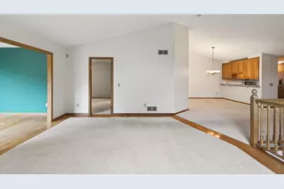 18137 Judicial Way S, Lakeville, MN 55044 - Photo 16