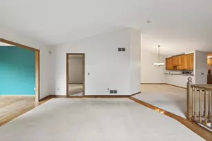 18137 Judicial Way S, Lakeville, MN 55044 - Photo 16