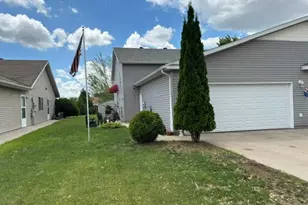 3163 11th Ave S, Moorhead, MN 56560 - Photo 1