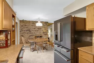 5139 Woodhill Rd, Minnetonka, MN 55345 - Photo 12