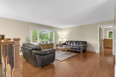 5139 Woodhill Road, Minnetonka, MN 55345 - Photo 6