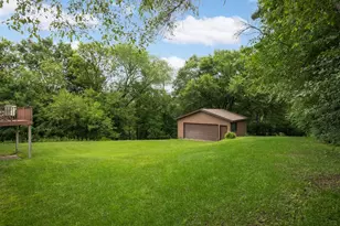 5139 Woodhill Rd, Minnetonka, MN 55345 - Photo 28