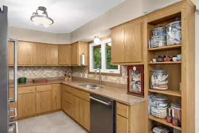 5139 Woodhill Road, Minnetonka, MN 55345 - Photo 10