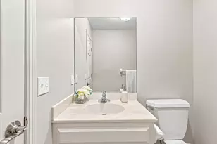 10970 Kiawah Dr, Eden Prairie, MN 55344 - Photo 18
