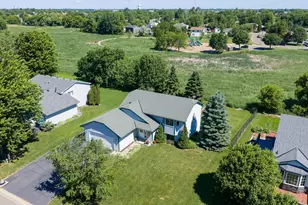 10718 58th St NE, Albertville, MN 55301 - Photo 4