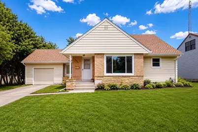 2011 6th Avenue SE, Austin, MN 55912 - Photo 2