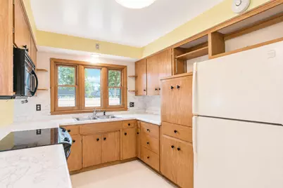 2011 6th Avenue SE, Austin, MN 55912 - Photo 12