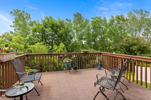 322 Wildwood Cir, Roberts, WI 54023 - Photo 4