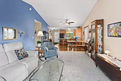 322 Wildwood Circle, Roberts, WI 54023 - Photo 14