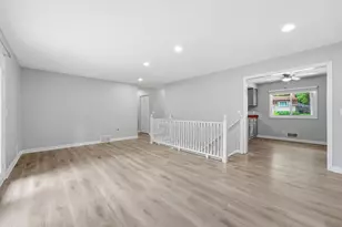 409 Harold Dr, Burnsville, MN 55337 - Photo 16