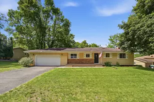 409 Harold Dr, Burnsville, MN 55337 - Photo 2