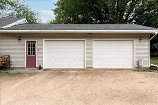 321 Drier St, Durand, WI 54736 - Photo 6
