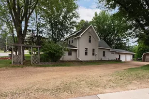 321 Drier St, Durand, WI 54736 - Photo 24