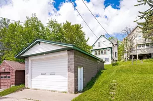 2424 W 7th St, Duluth, MN 55806 - Photo 28