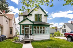 2424 W 7th St, Duluth, MN 55806 - Photo 1
