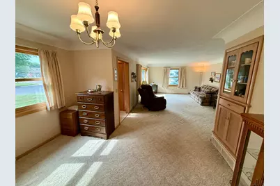 601 S 10th Street, Olivia, MN 56277 - Photo 8