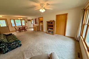 601 S 10th St, Olivia, MN 56277 - Photo 14