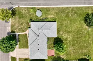 601 S 10th St, Olivia, MN 56277 - Photo 22