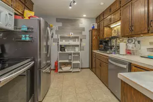 13404 Oakland Dr, Burnsville, MN 55337 - Photo 14