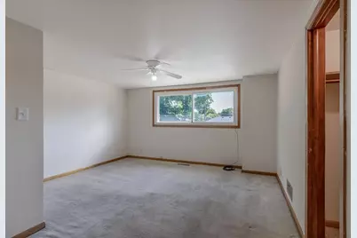 802 Center Street, North Mankato, MN 56003 - Photo 20