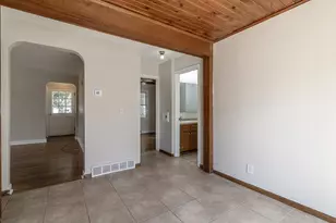 802 Center St, North Mankato, MN 56003 - Photo 8