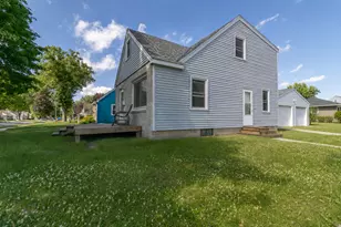 802 Center St, North Mankato, MN 56003 - Photo 30