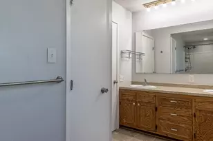 802 Center St, North Mankato, MN 56003 - Photo 16
