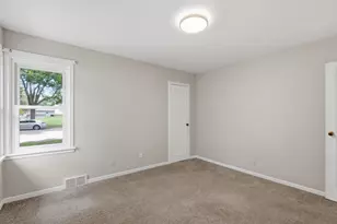 560 Barrett St S, Winsted, MN 55395 - Photo 10