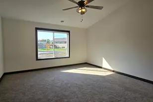 2118 Nelson St, Saint Peter, MN 56082 - Photo 6