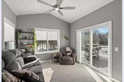 9758 Jordan Court NE, Hanover, MN 55341 - Photo 4