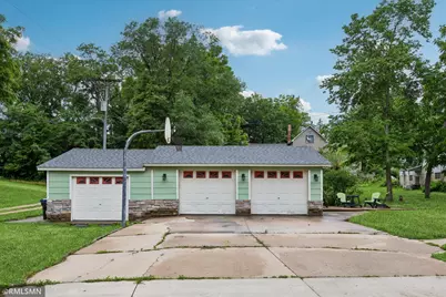 701 Hoffman Street W, Cannon Falls, MN 55009 - Photo 6