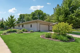 701 Hackerson Ct, Northfield, MN 55057 - Photo 2