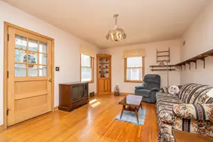 102 5th St NE, Montgomery, MN 56069 - Photo 4