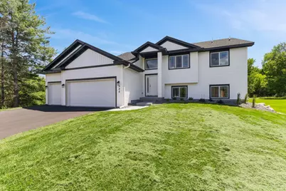 520 Lois Lane, Lino Lakes, MN 55014 - Photo 2