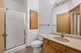 2566 Ellis Ave, Saint Paul, MN 55114 - Photo 26