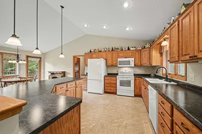 519 Edie Court, Hudson, WI 54016 - Photo 12