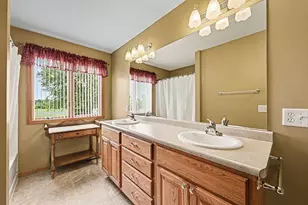 519 Edie Ct, Hudson, WI 54016 - Photo 18