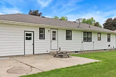 1009 W Center Street, Lake City, MN 55041 - Photo 36
