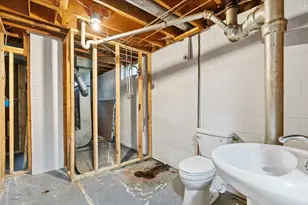 1009 W Center St, Lake City, MN 55041 - Photo 28