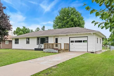 1009 W Center Street, Lake City, MN 55041 - Photo 2