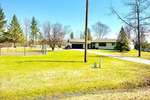 1421 Riverside Dr NW, Baudette, MN 56623 - Photo 2
