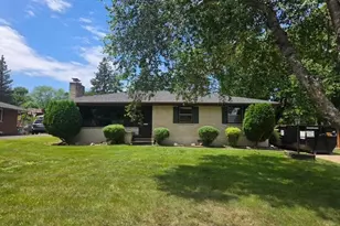 3141 Hampshire Ave N, Crystal, MN 55427 - Photo 1