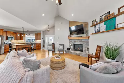 38209 Everett Avenue, North Branch, MN 55056 - Photo 10