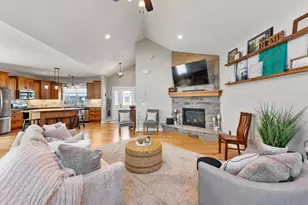 38209 Everett Ave, North Branch, MN 55056 - Photo 10