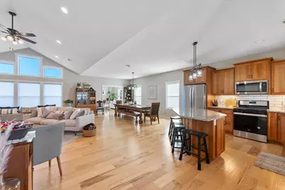 38209 Everett Avenue, North Branch, MN 55056 - Photo 6